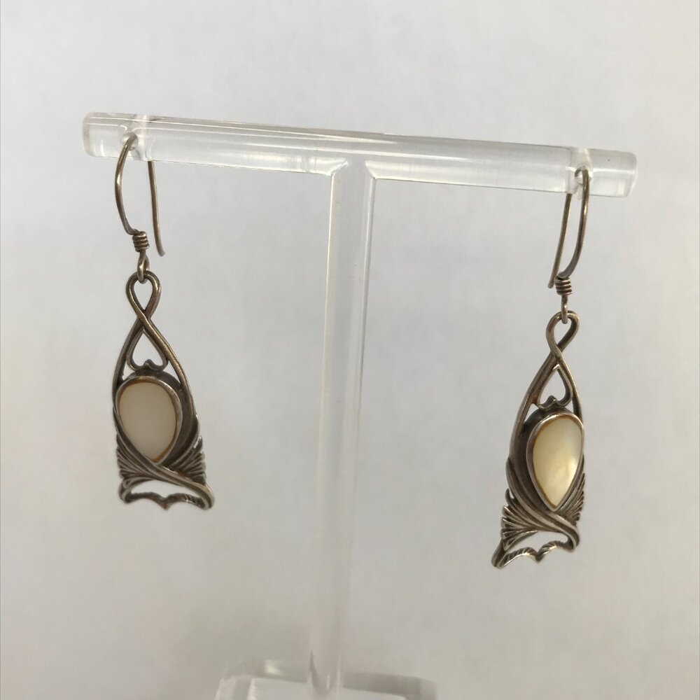 .925 Sterling Silver Art Deco White Mother of Pearl Drop Pierced Earrings - Picture 6 of 6